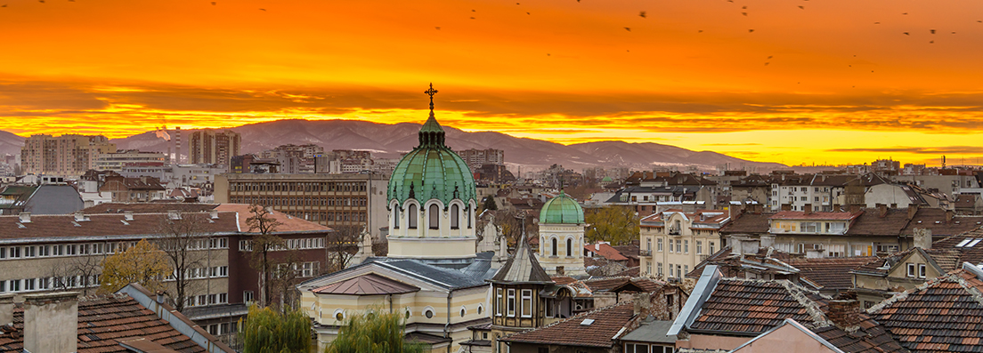 Coucher de soleil sur église St Cyrille et St Méthode à Sofia